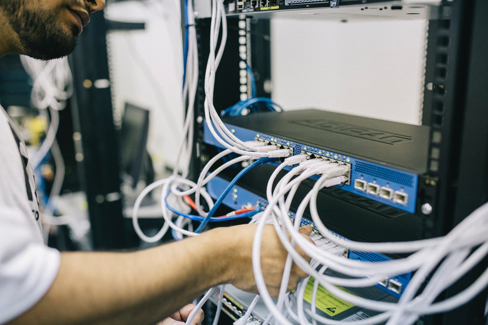 pexels field engineer 442150