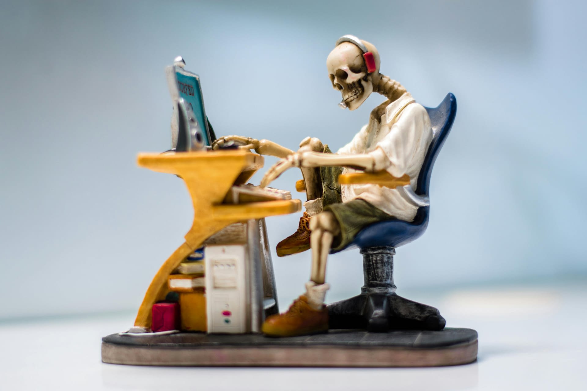Why Regular IT Maintenance Is the Backbone of a Secure, Smooth-Running Business 1 Commercial Networks IT Maintenance skeleton at computer
